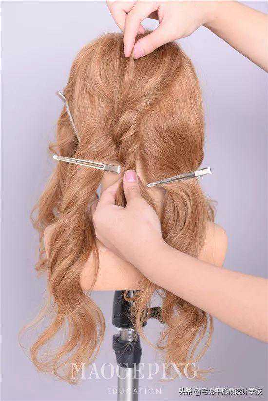 年会发型怎么弄更出彩？这款发型绝对不会错