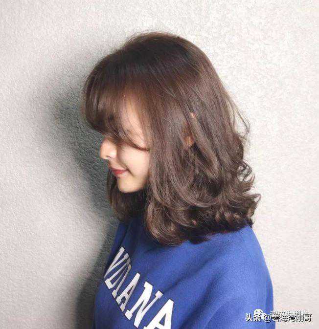 2020流行“半长不短”发型