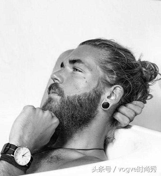 8款时尚男士发型，让男生变得干净成熟