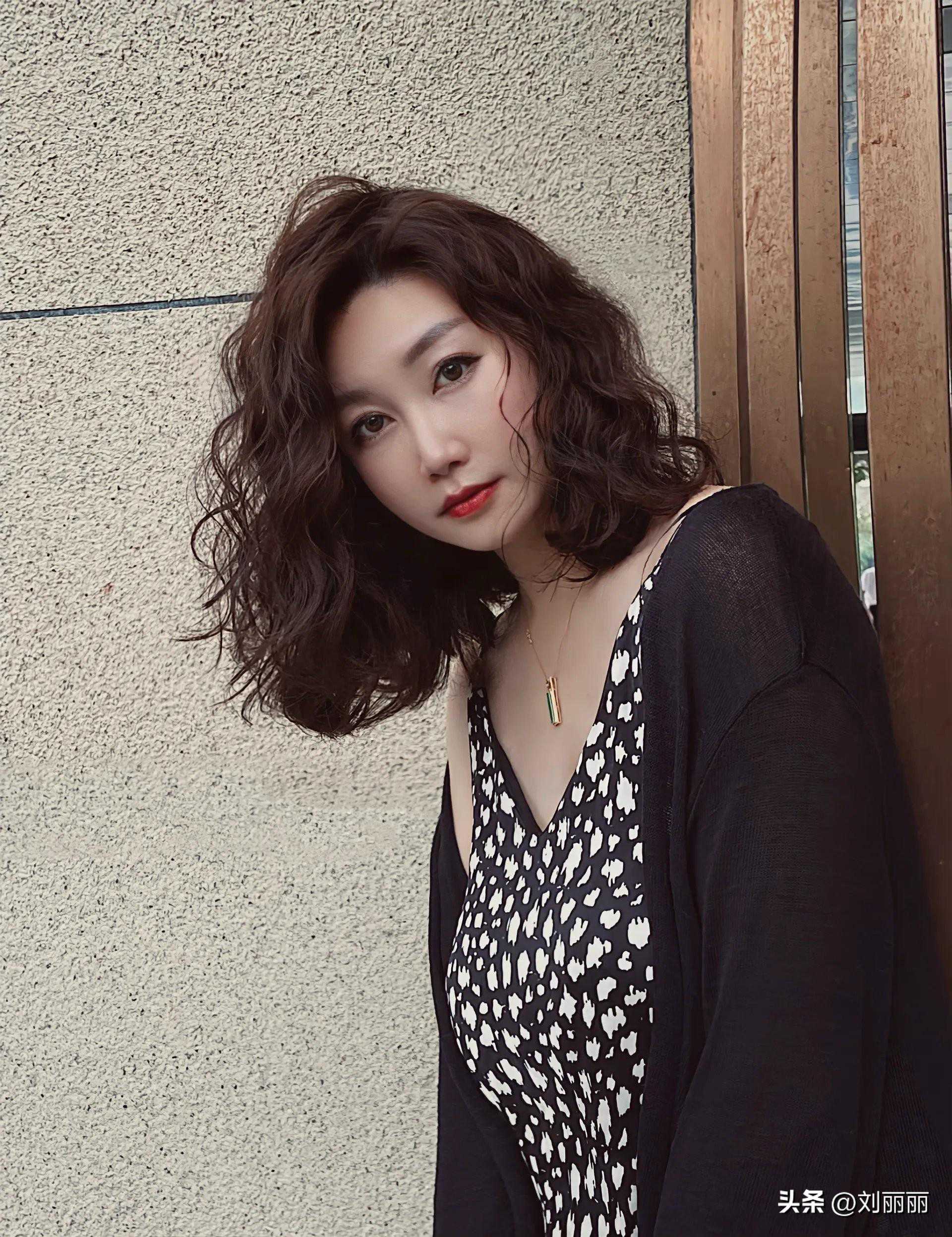 肩膀以上短发发型，是大多数女性的最爱，剪完就是不一样