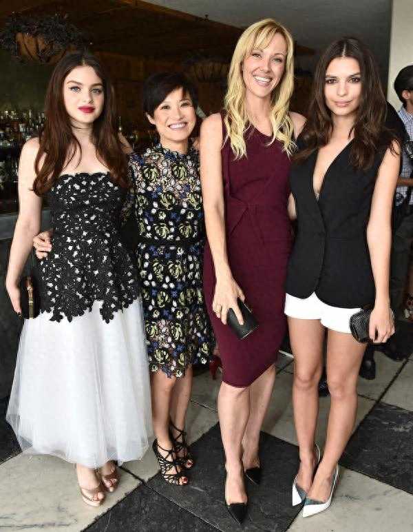 年底聚会选择这4款发型，一下年轻10岁，闺蜜看了都羡慕！