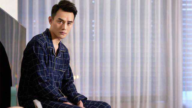 有吻戏教科书之称的王凯留这个发型，连穿个睡衣都那么帅