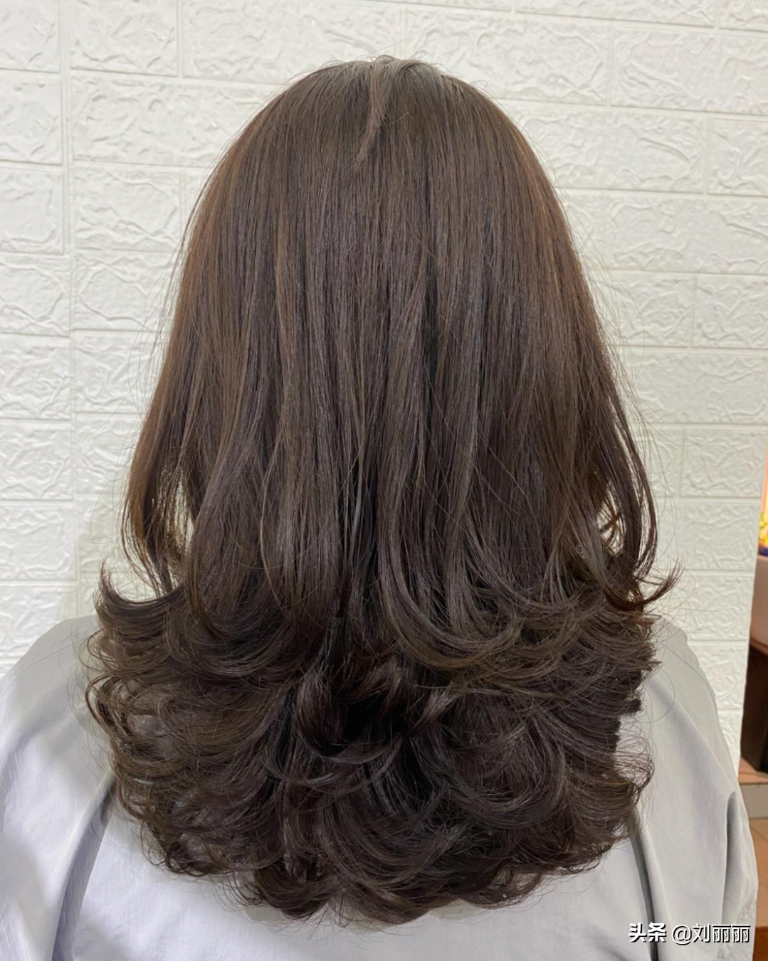 精选发型30款，修颜又瘦脸，只要3秒就让你爱上，越看越想剪