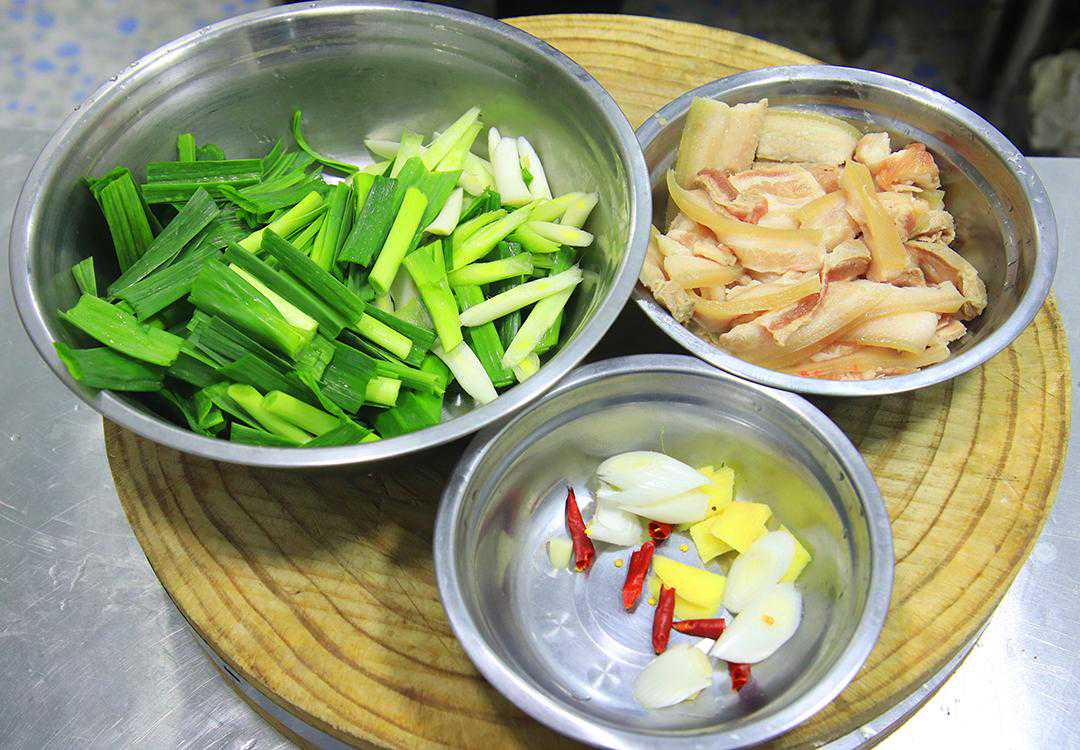 年过50，少吃花生，多吃3种碱性菜！头发黑了，口臭没了，气色好