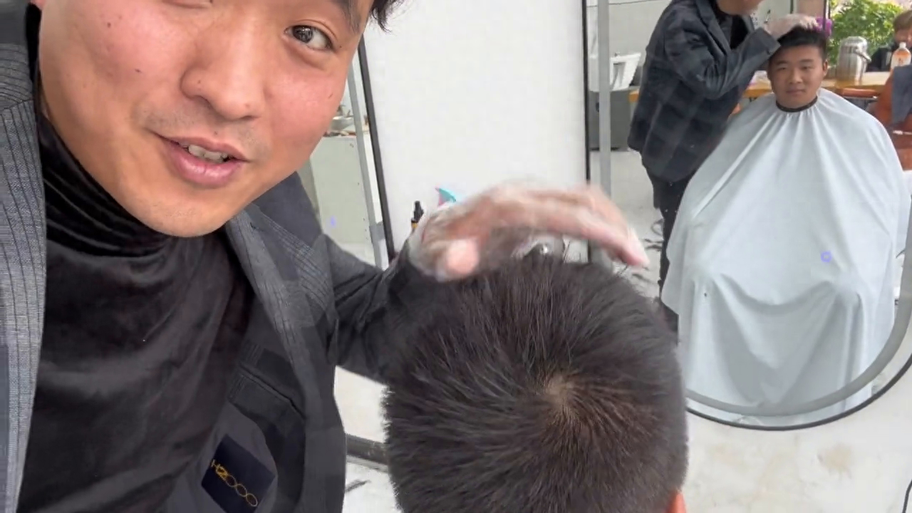 这个短毛碎，想烫头发的，马上相亲的都该回来了，需要的赶紧的