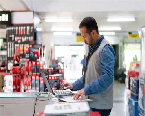 没办法剪头发？修眉毛一定要学会