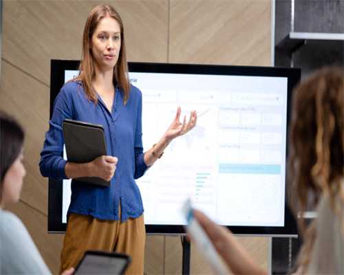 满月习俗：小孩满月都有哪些习俗？剪下来的头发，应该怎么处理？