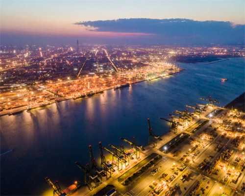 这几个原因“催生”白发 不想头发白太早 保养方法要记好