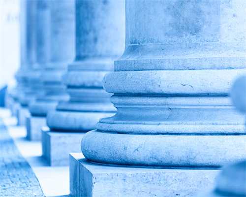 刘亦菲17岁跑步旧照曝光，头发丝都在发光，网友：美貌浑然天成