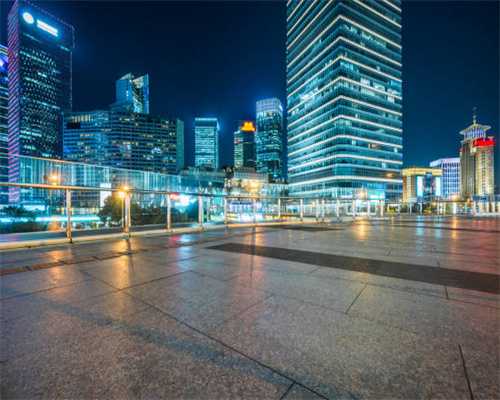 江疏影怕走光，靠头发遮挡，实力有点强