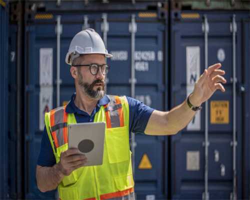 摩丝和发胶有什么区别 摩丝和发胶哪个不伤头发