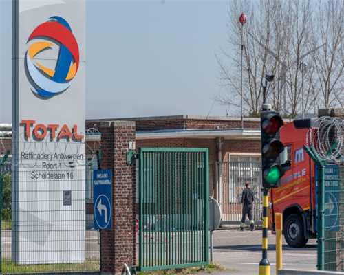 更营养的粥·黑豆糯米粥：老公和你都能吃，黑亮头发粥喝起来