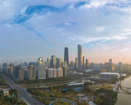 郑州“95后”女孩靠编头发月入3万，曾经是小学教师……